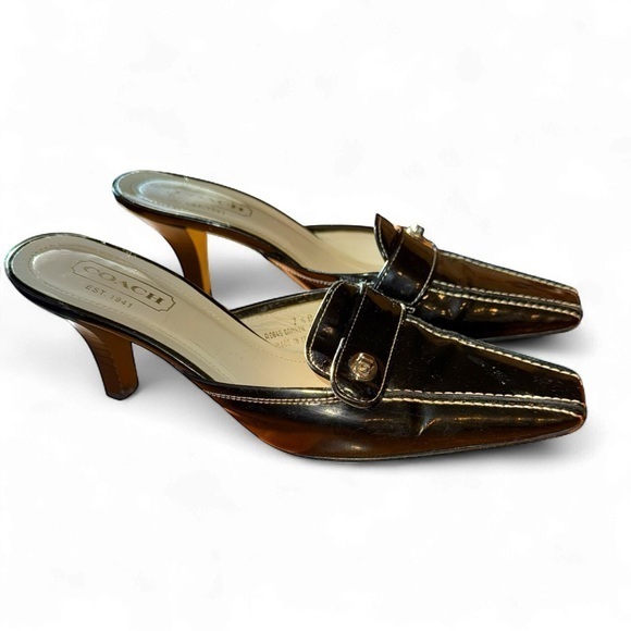 Vintage Coach Camryn Black Silver Buckle Heels